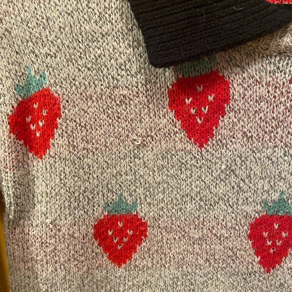 Strawberry Patterned Sweater - Picture 7 of 8